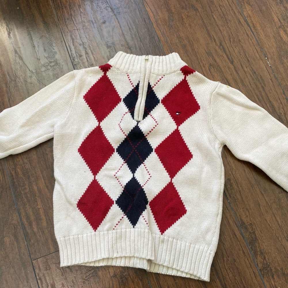 Tommy Hilfiger zip sweater, good condition.